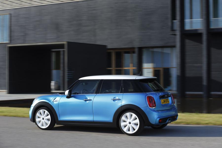  Mini Cooper S 5-Door 2014 года  (фото 2 из 80)